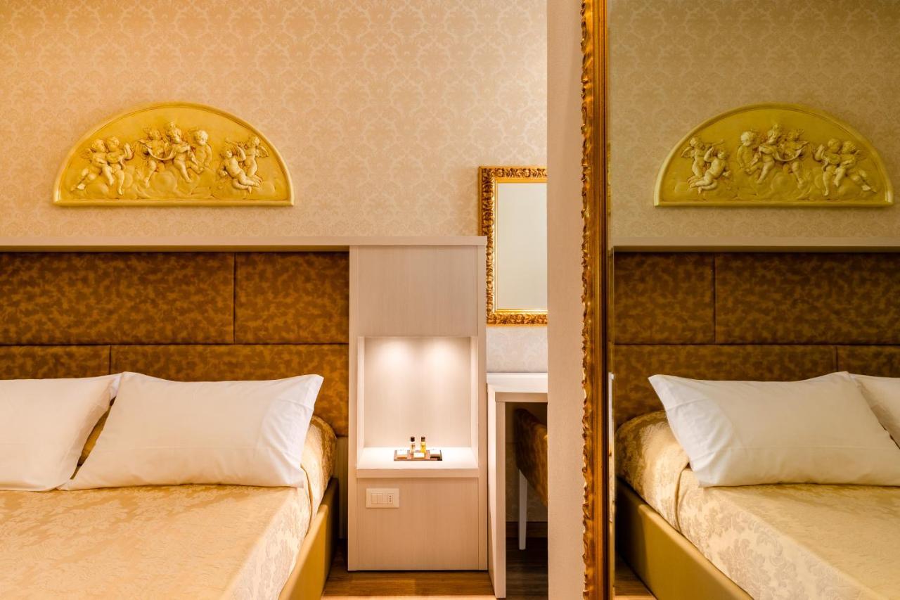 Hotel Mazzanti มิลาโน แมริตทิมา ภายนอก รูปภาพ