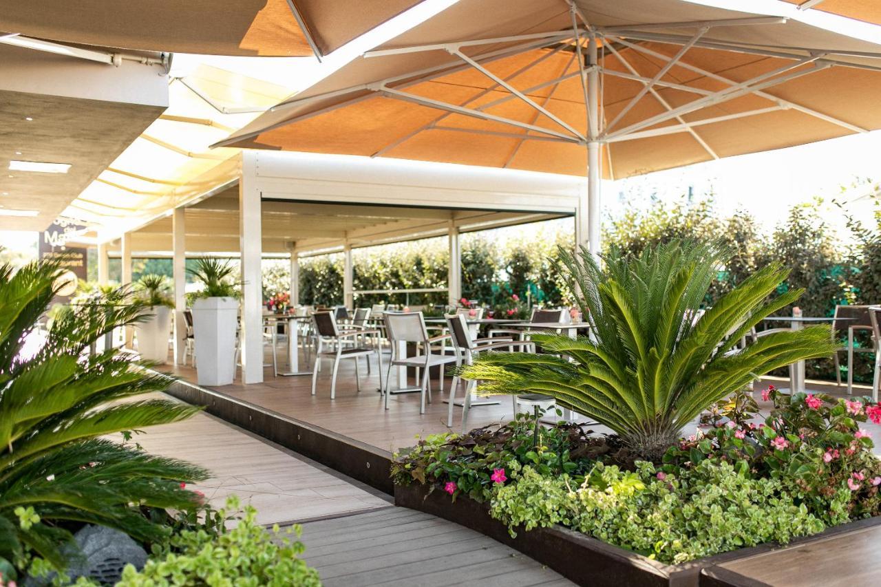 Hotel Mazzanti มิลาโน แมริตทิมา ภายนอก รูปภาพ