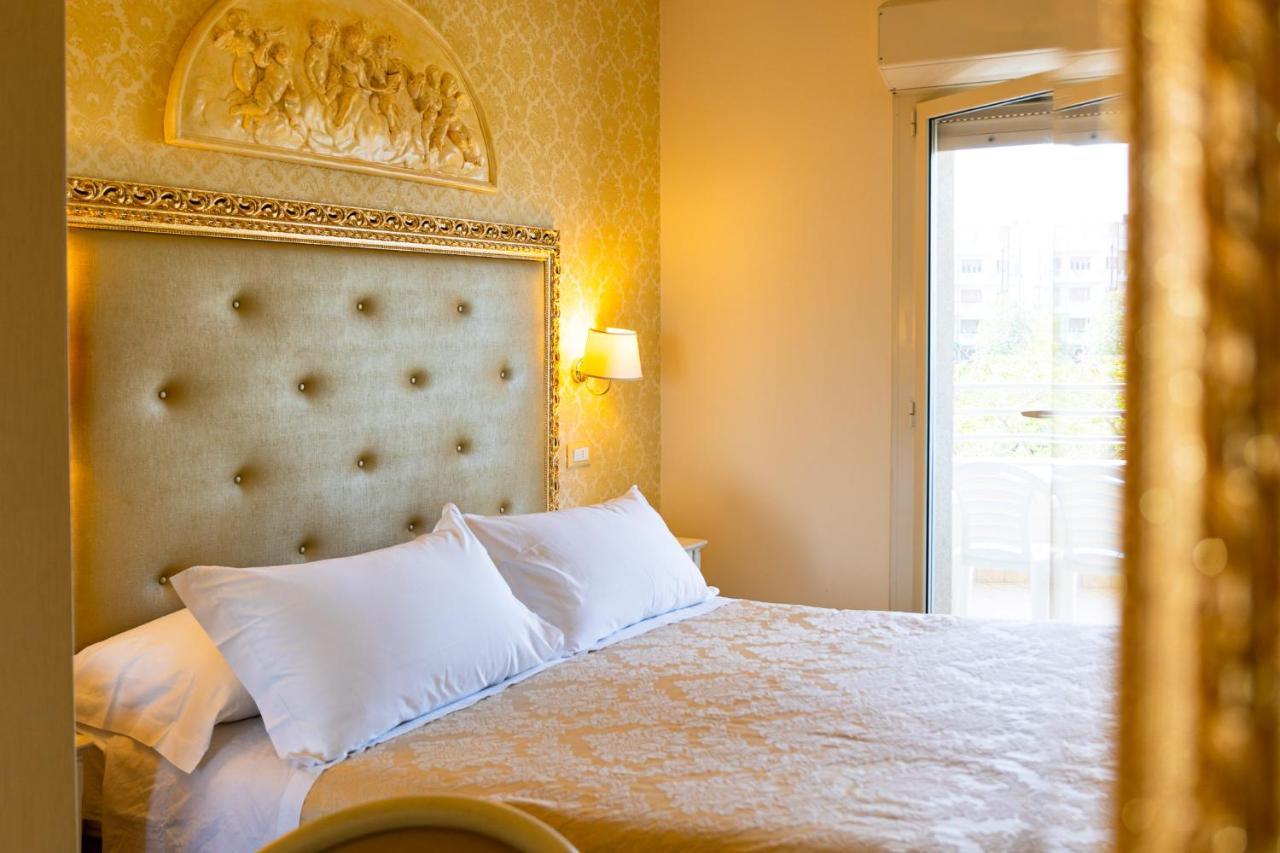 Hotel Mazzanti มิลาโน แมริตทิมา ภายนอก รูปภาพ