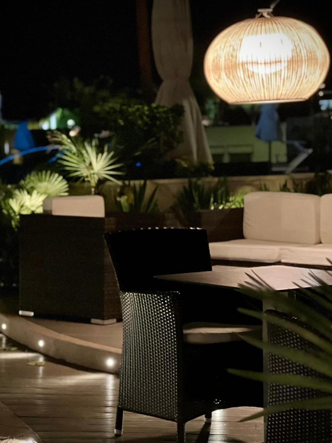 Hotel Mazzanti มิลาโน แมริตทิมา ภายนอก รูปภาพ
